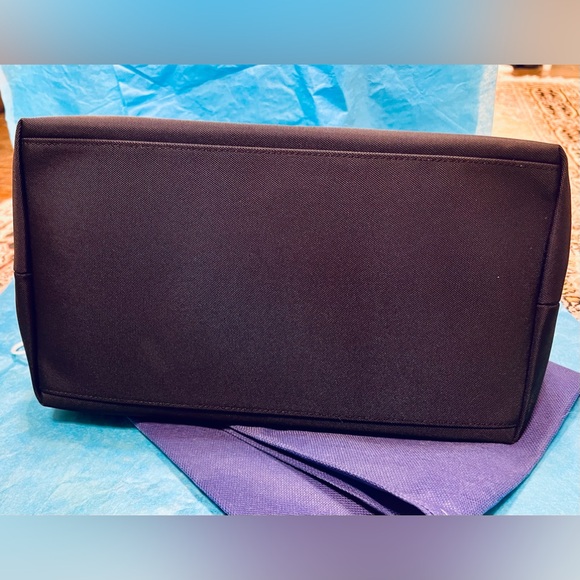 DOONEY & BOURKE LARGE ERICA NYLON SHOULDER BAG PURSE BLACK PERFECT!!! - Picture 3 of 5